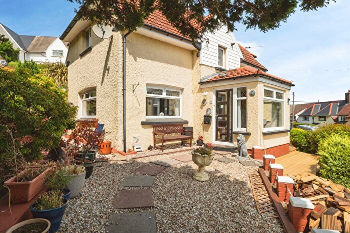 3 Bedroom Detached House For Sale In York Avenue, Ebbw Vale, NP23