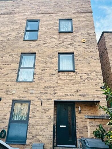 5 Bedroom Terraced House To Rent In Hurrell Drive, Harrow, HA2