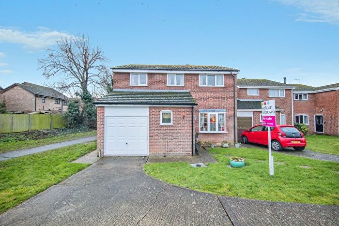 5 Bedroom Link Detached House For Sale In Mallard Way, Great Cornard, Sudbury, CO10