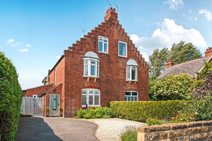 4 Bedroom Semi-Detached House For Sale In Wedderburn Road, Harrogate, HG2
