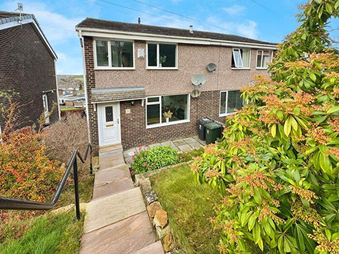 3 Bedroom Semi Detached House To Rent In Cheyne Road, Prudhoe, NE42