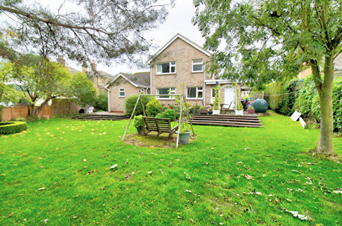 5 Bedroom Detached House For Sale In East End, Kirmington, DN39