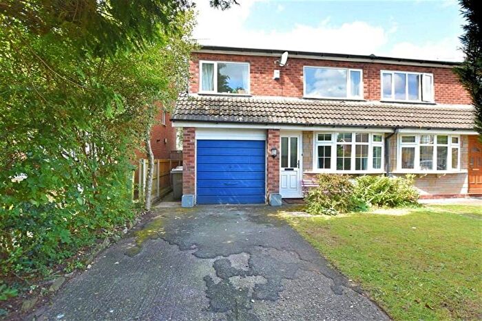 3 Bedroom Semi-Detached House To Rent In Bromley Drive, Holmes Chapel, CW4