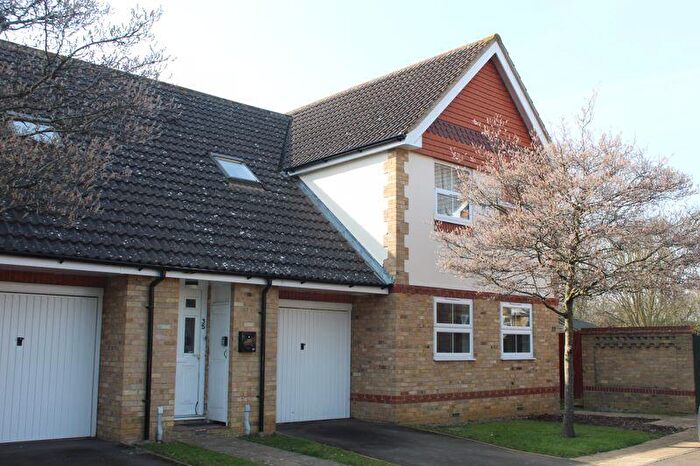 2 Bedroom Flat To Rent In Ground Floor Bed Mainsonette, OX14