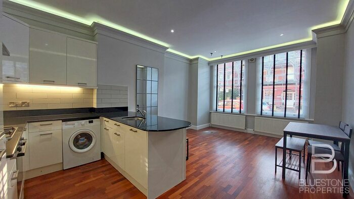 2 Bedroom Flat To Rent In Elmbourne Road, London, SW17