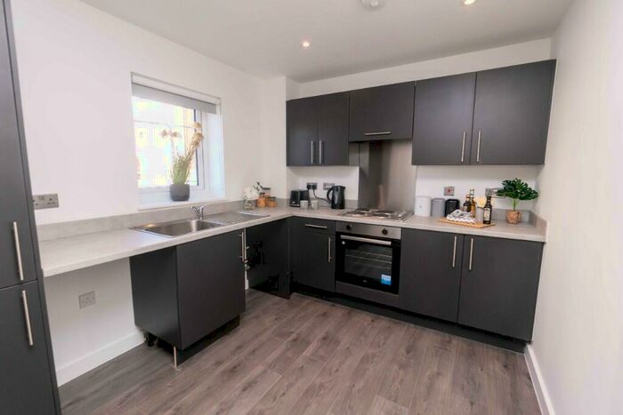 2 Bedroom Apartment To Rent In City Residence, Liverpool, Merseyside, L5