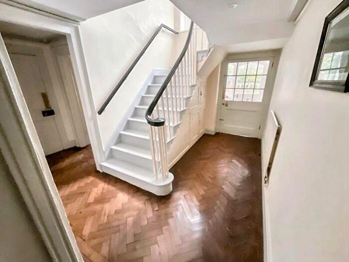 5 Bedroom House To Rent In Christchurch Town Centre, BH23