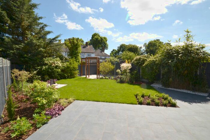 3 Bedroom End Of Terrace House To Rent In Beech Drive, Borehamwood, WD6