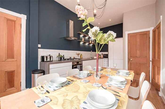 2 Bedroom Flat To Rent In (Fl) Comely Bank Terrace, Edinburgh, EH4