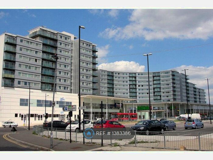 2 Bedroom Flat To Rent In Prince Regent Road, Hounslow, TW3