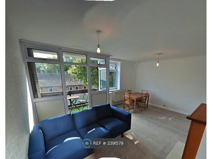 1 Bedroom Flat To Rent In Stonhouse Street, London, SW4