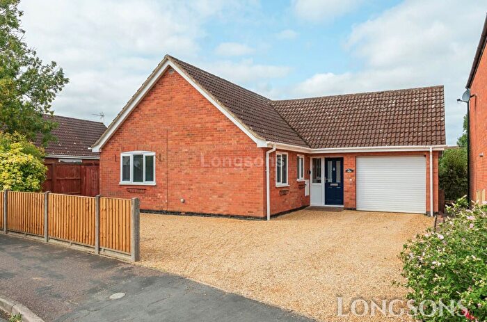 3 Bedroom Detached Bungalow For Sale In Queensway, Watton, IP25