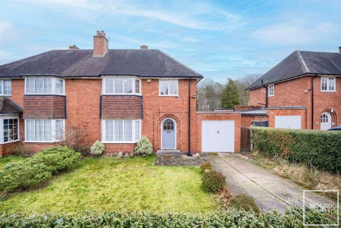 3 Bedroom Semi-Detached House For Sale In Hemyock Road, Bournville Village Trust, B29