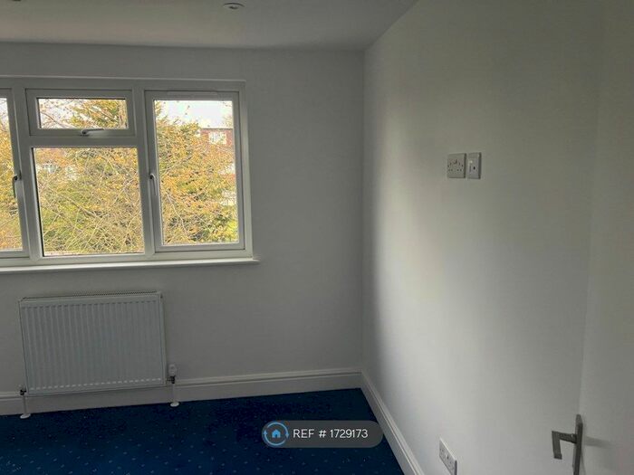 1 Bedroom Flat To Rent In Montpelier Rise, London, NW11