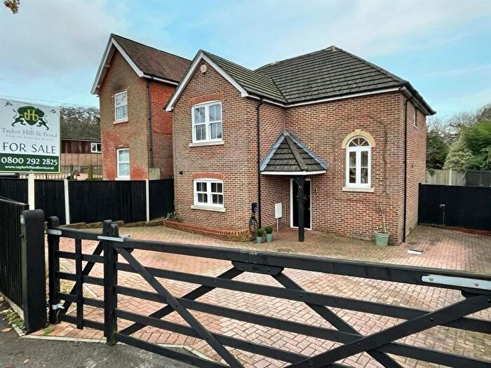 4 Bedroom House For Sale In Church Road, Locks Heath, SO31