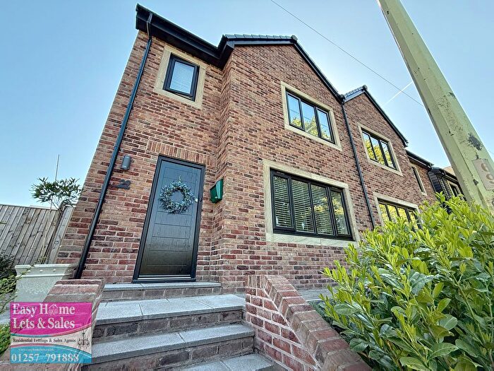 3 Bedroom Semi Detached House For Sale In Wigan Road, Euxton, PR7