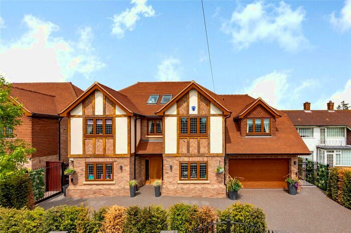 5 Bedroom Detached House To Rent In Parkstone Avenue, Emerson Park, RM11