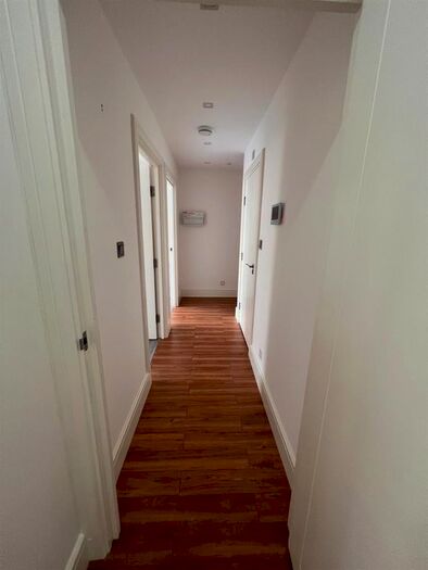 2 Bedroom Flat To Rent In Flat, Maple Court, Elm Street, Ipswich, IP1