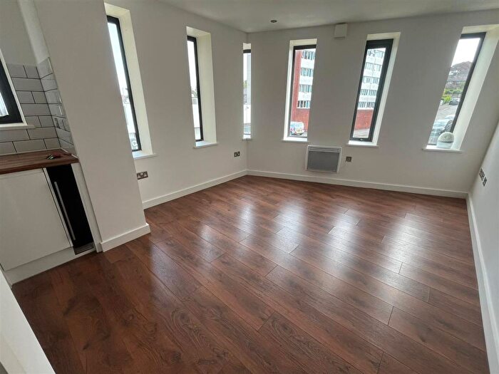 2 Bedroom Apartment To Rent In Carlton Square, Carlton, Nottingham, NG4
