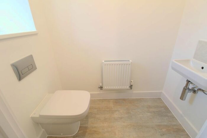 3 Bedroom Semi-Detached House To Rent In Littleton Street West, Walsall, WS2