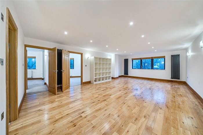 2 Bedroom Flat For Sale In Rothsay Street, London, SE1