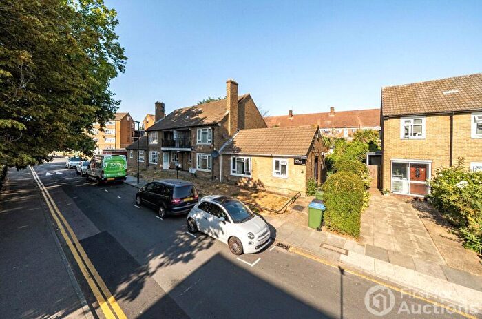 1 Bedroom Apartment For Sale In Susan Road, London, SE3