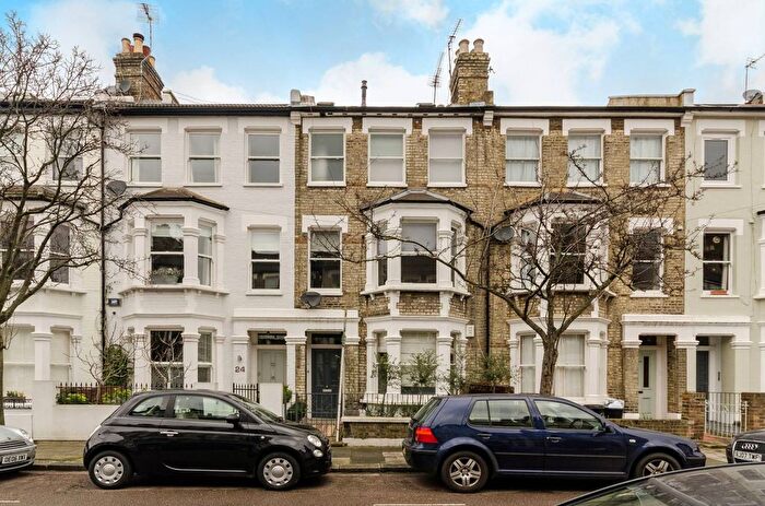 2 Bedroom Flat To Rent In Epirus Road, Fulham Broadway, London, SW6