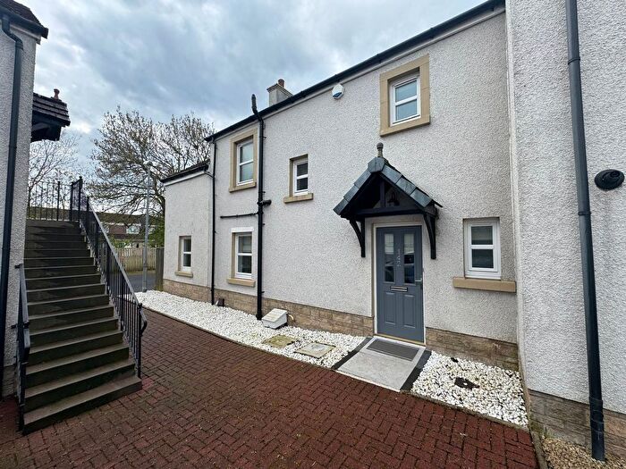 3 Bedroom Terraced House To Rent In Mallots View, Newton Mearns, G77