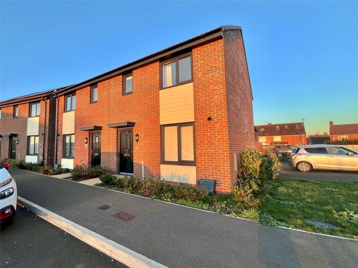 3 Bedroom Semi-Detached House To Rent In Exeter, Devon, EX2