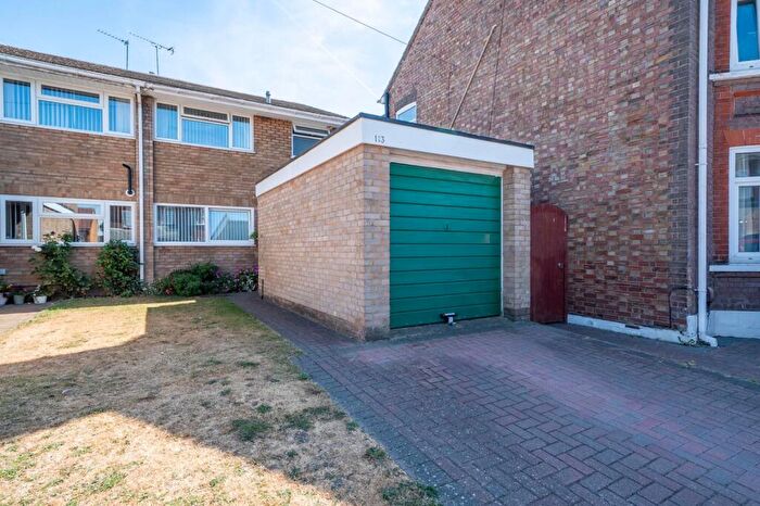 3 Bedroom End Of Terrace House For Sale In Union Street, Dunstable, Bedforshire, LU6