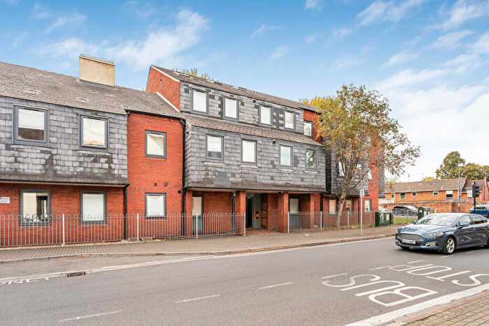 2 Bedroom Apartment For Sale In Stert Street, Abingdon, OX14