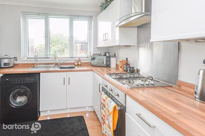 3 Bedroom Terraced House For Sale In Raybould Road, Kimberworth Park, S61