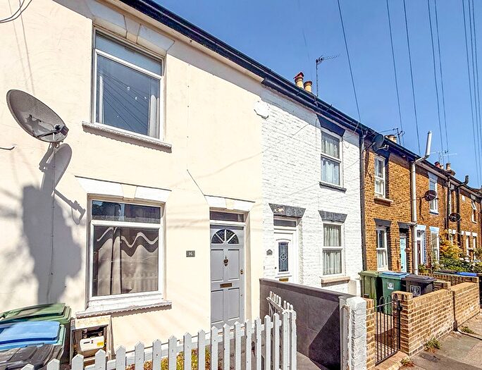2 Bedroom Terraced House To Rent In Cross Street, Watford, WD17