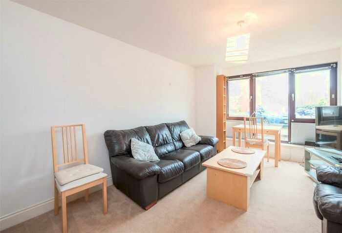 1 Bedroom Apartment To Rent In Hermand Crescent, Edinburgh, EH11