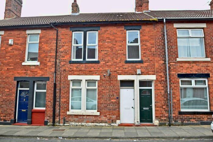 3 Bedroom Flat To Rent In Elsdon Terrace, North Shields, NE29