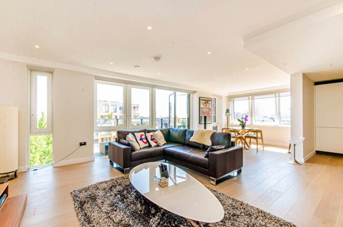 2 Bedroom Flat To Rent In Merchant Building, Islington, London, N1