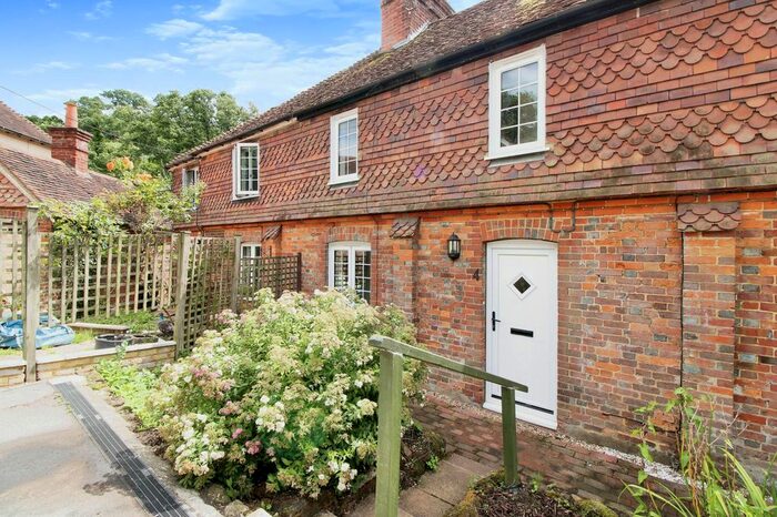 3 Bedroom Terraced House For Sale In Tanyard Cottages, Oaklands Lane, West Lavington, Midhurst, GU29
