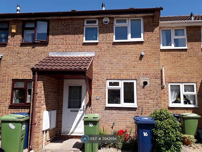 2 Bedroom Terraced House To Rent In Hayes Court, Gloucester, GL2