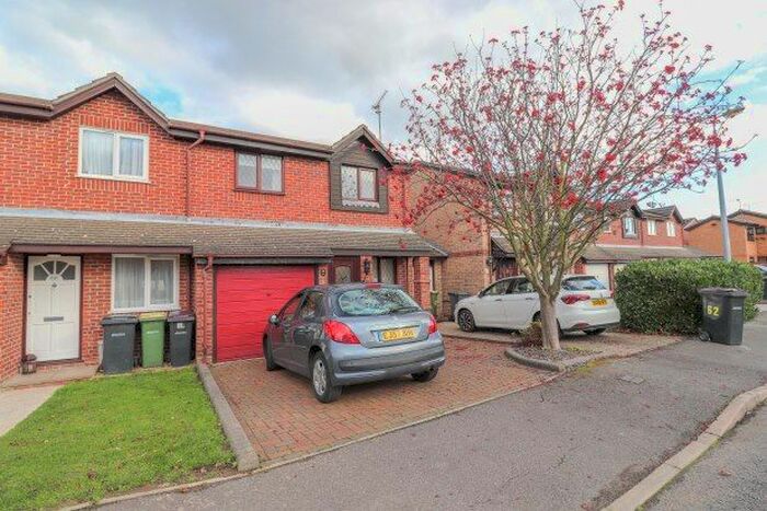 3 Bedroom Property To Rent In Lesney Gardens, Rochford, SS4