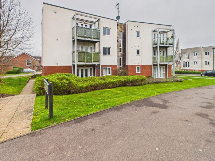 1 Bedroom Flat For Sale In Mallory Road, Popley, Basingstoke, RG24