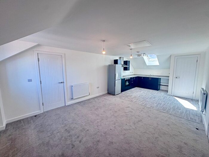 2 Bedroom Flat To Rent In Spondon Street, Nottingham, NG5