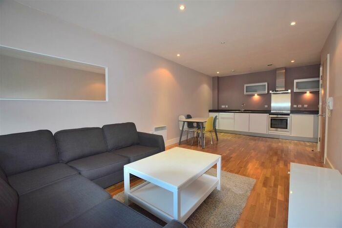 2 Bedroom Flat To Rent In Rumford Place, Liverpool, L3