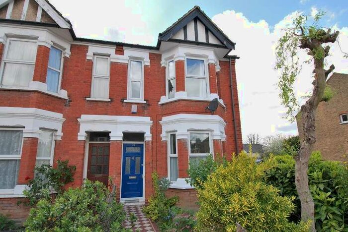 4 Bedroom End Of Terrace House To Rent In Northcroft Road, Ealing, London, W13