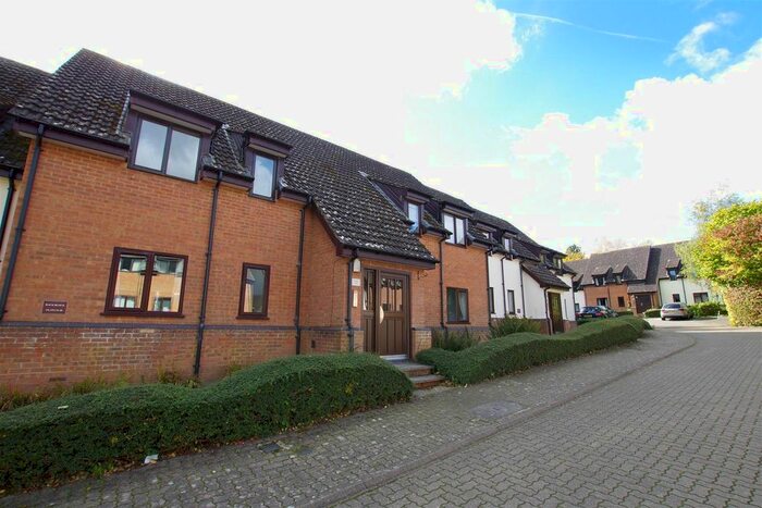 2 Bedroom Flat To Rent In Marlborough Road, Old Town, Swindon, SN3