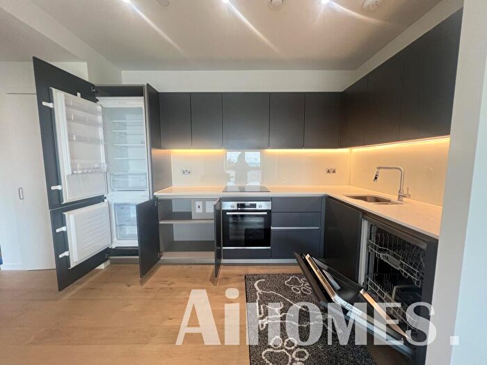 2 Bedroom Apartment To Rent In Edward St, BN2