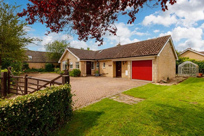 3 Bedroom Detached Bungalow For Sale In Armscote, Stratford-Upon-Avon, CV37