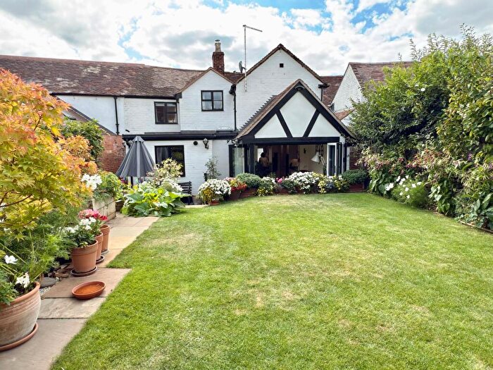 2 Bedroom Cottage For Sale In St Marys Lane, Tewkesbury, Tewkesbury, GL20