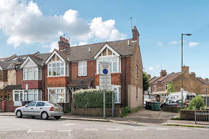 1 Bedroom Flat For Sale In Durban Road West, Watford, WD18