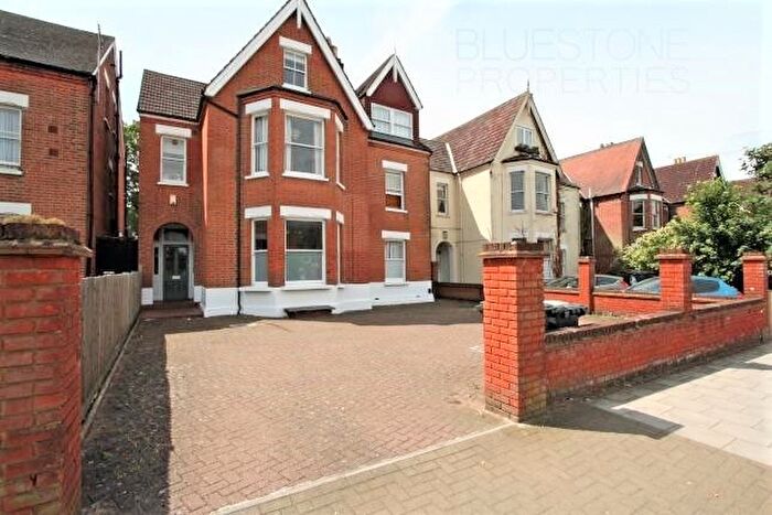 4 Bedroom Flat To Rent In Polworth Road, London, SW16