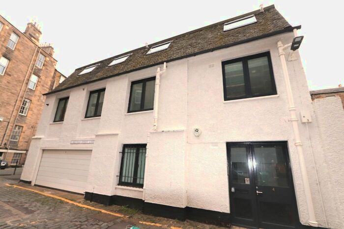 2 Bedroom Flat To Rent In Melville Street Lane, West End, Edinburgh, EH3